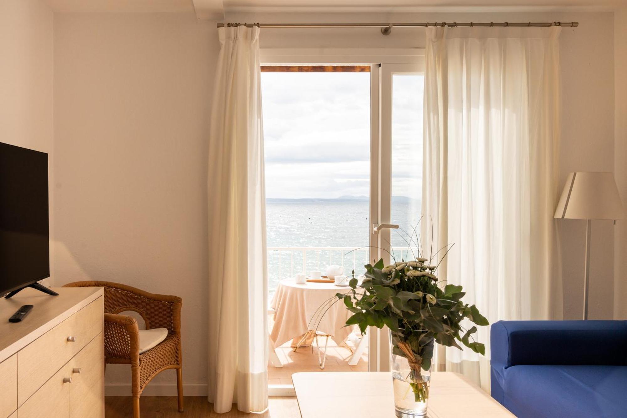 Santa Llucia Apartaments Roses Eksteriør bilde